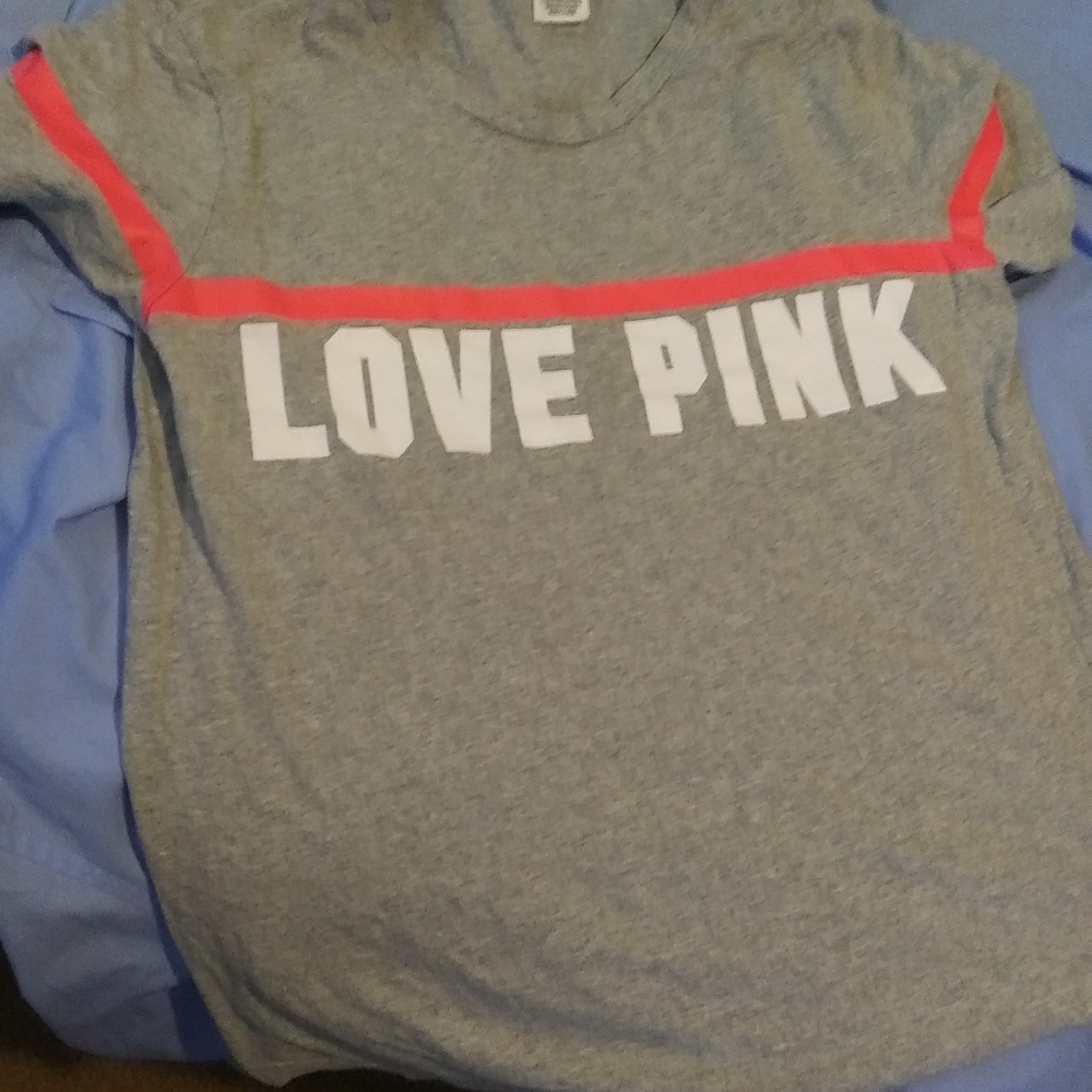 VS pink shirt